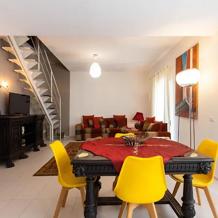 Apartamento Hola House Politeama Theatre