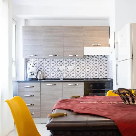 Apartamento Hola House Politeama Theatre *