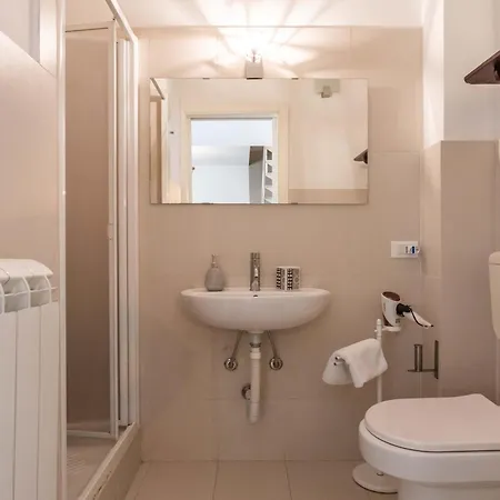 Apartamento Hola House Politeama Theatre