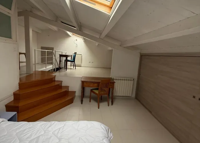 Hola House Politeama Theatre 아파트